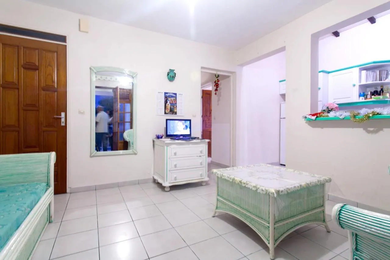 Appartement Confortable A Sainte Anne 42 M² Avec Piscine Partagee Sainte-Anne (Grande-Terre)