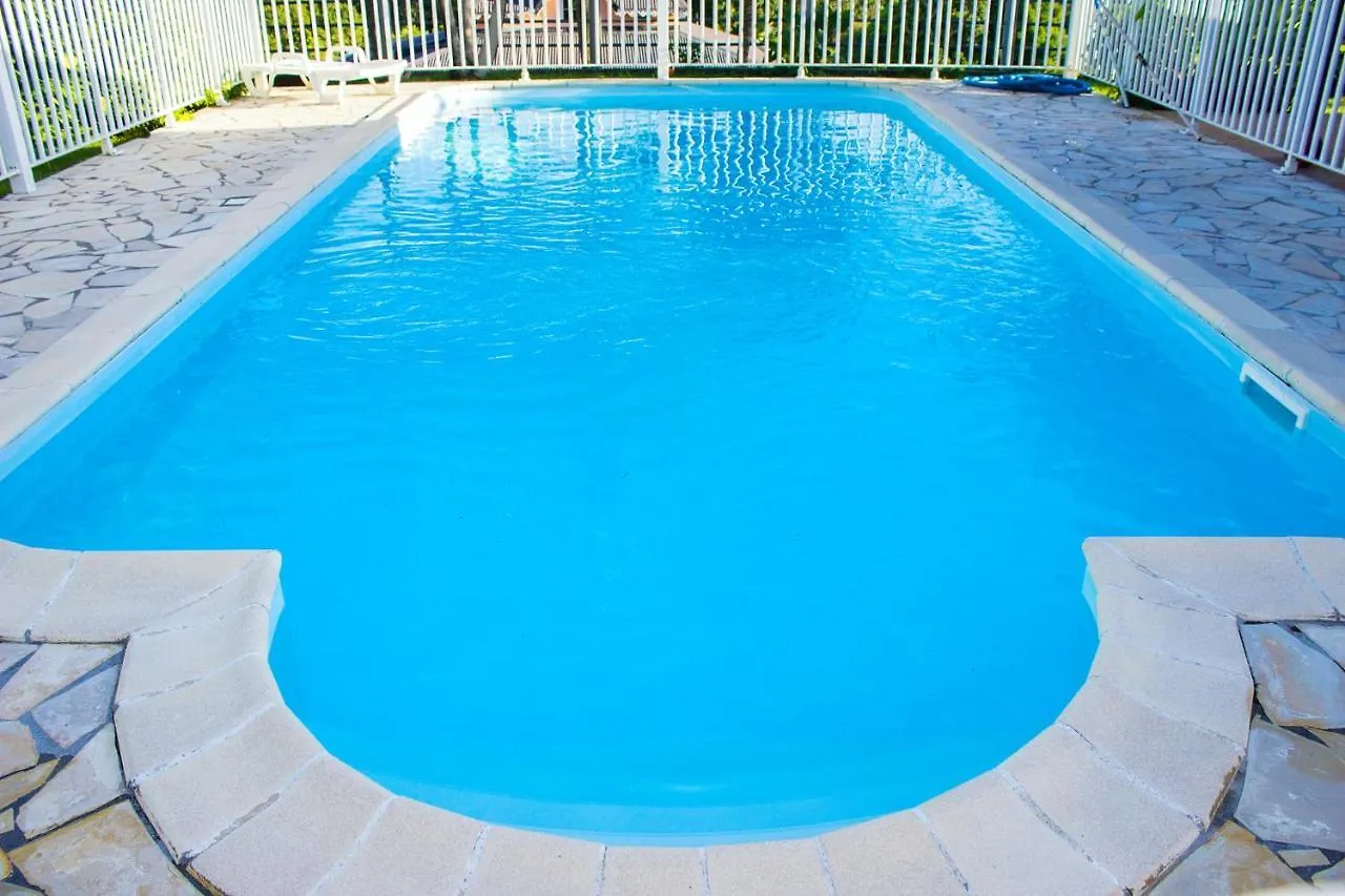 Apartment Appartement Confortable A Sainte Anne 42 M² Avec Piscine Partagee Guadeloupe